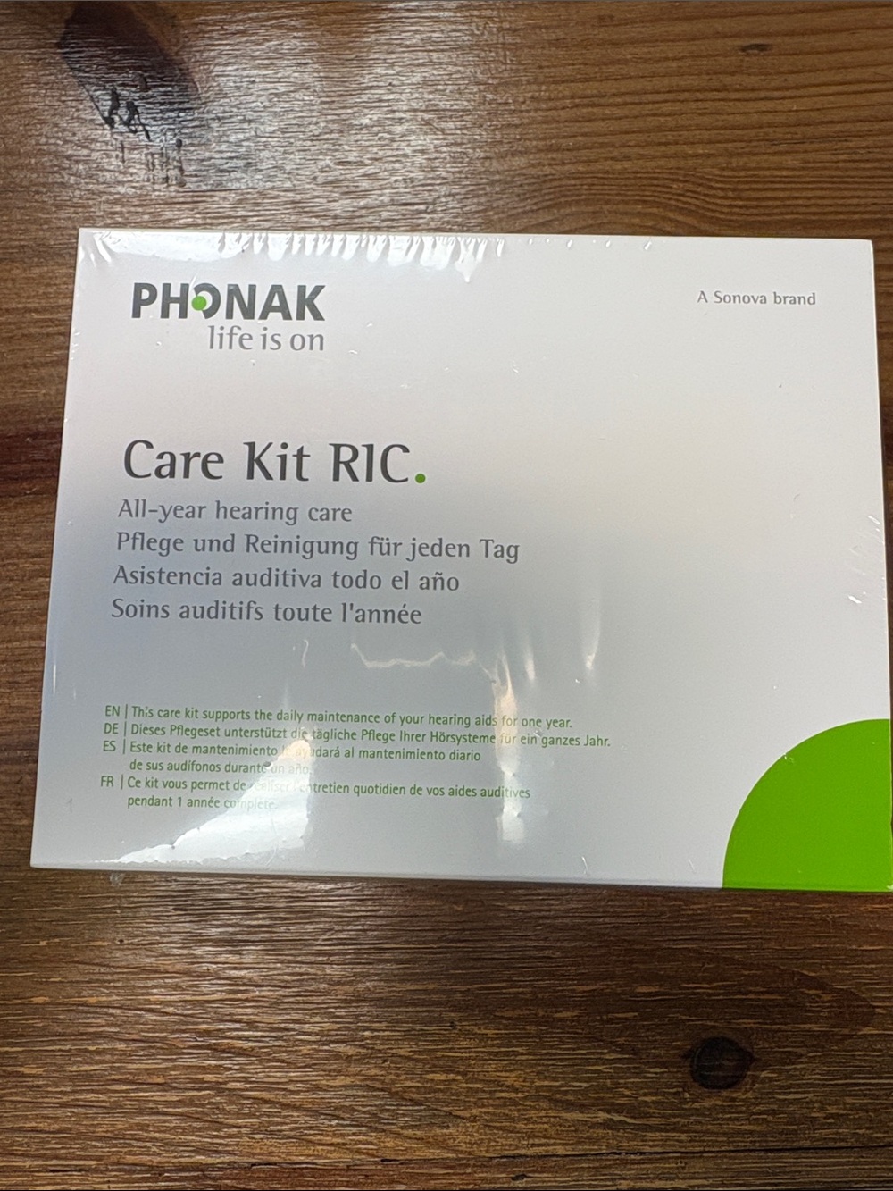 Phonak Hearing Aid Care Kit RIC - White with Green Accent